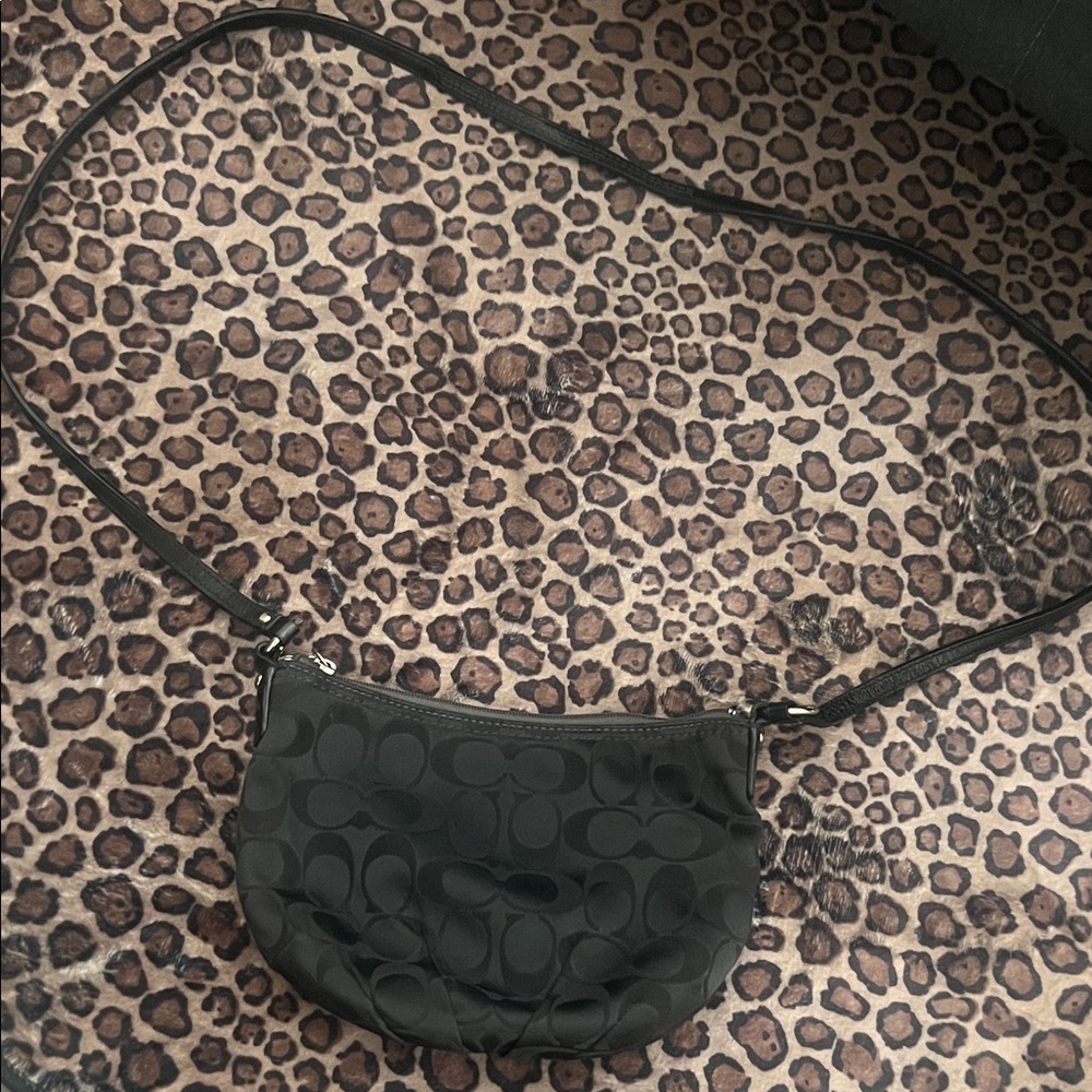 Vintage Coach crossbody bag